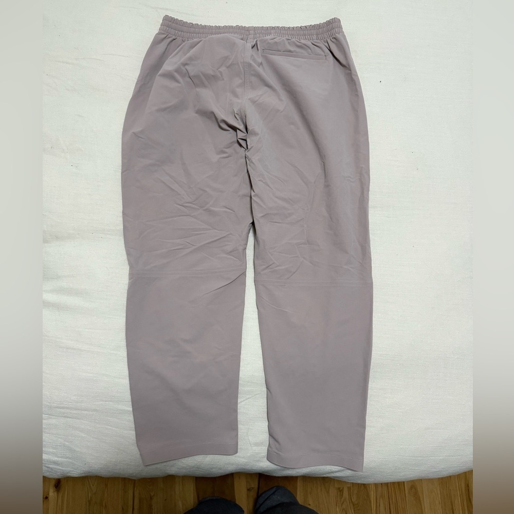 Outdoor Voices RecTrek Pants in mauve pink - Picture 3 of 4